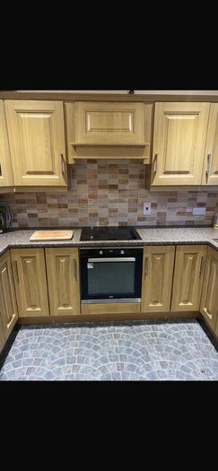 Kitchen units and appliances
