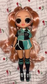 LOL OMG Sports Kicks Babe