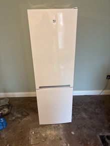 Beko 60/40 Freestanding Fridge Freezer