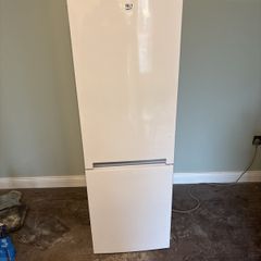 Beko 60/40 Freestanding Fridge Freezer