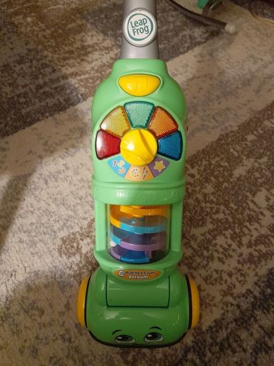 Hoover, vacuum toy Leap Frog
