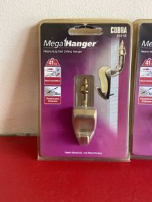 Cobra mega hangers picture hangers x 5