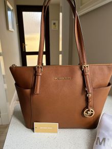 Michael Kors handbag (immaculate condition)