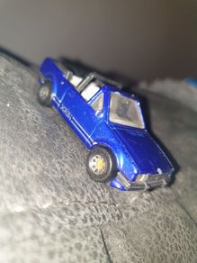 Ford Escort Xr3 Cabriolet Die.cast Model