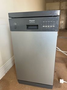 Hotpoint slimline dishwasher