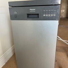 Hotpoint slimline dishwasher