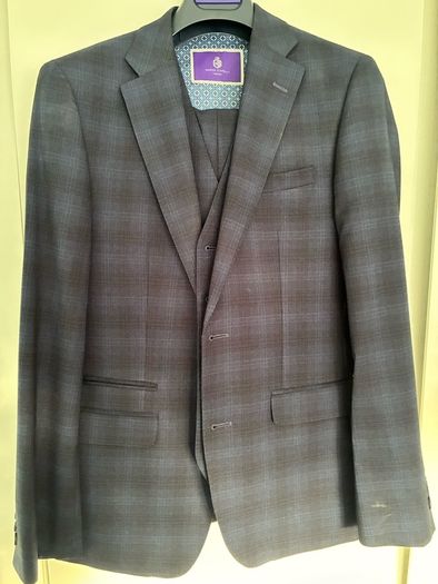 Mens Suit