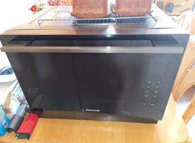 Panasonic NN-CS88LB 4-in-1 combination steam oven