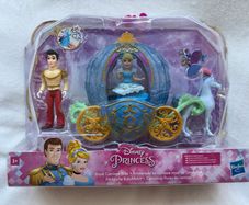 Disney Princess Royal Carriage Ride, Cinderella and Prince Charming new PLease look at the pictures