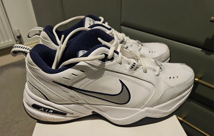 Men's Nike Air Monarch men's Trainers UK Size 9