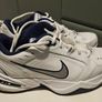 Men's Nike Air Monarch men's Trainers UK Size 9 Image 4