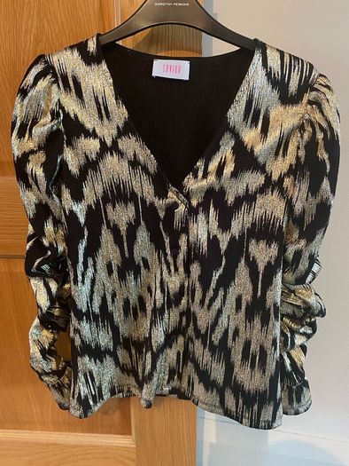 Savida metallic top size small