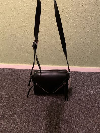 Urban Expressions Sophia Box Crossbody Bag