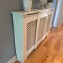 Extendanle raditor cabinet in white Image 3