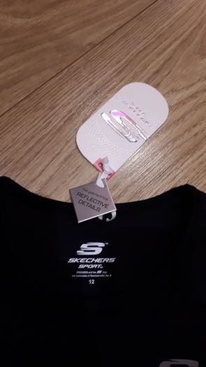 Brand new long sleeves top from Sketchers