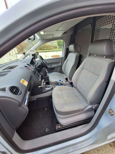 VW Caddy Seats