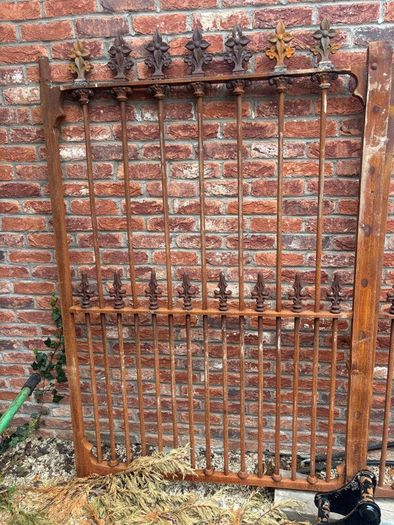 Gates Cast Iron