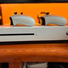 Microsoft Xbox One S 1TB Console - Bundle