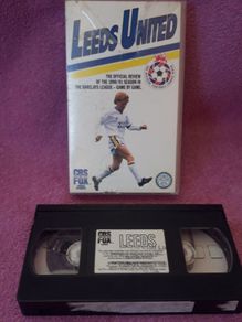 Vintage  Leeds United Official Review 1990-91