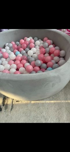ball pit with balls