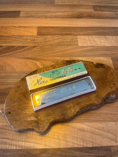 Vintage Hero Harmonica