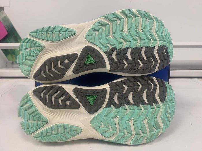Brooks Ghost Trail Runners Size UK 6.5