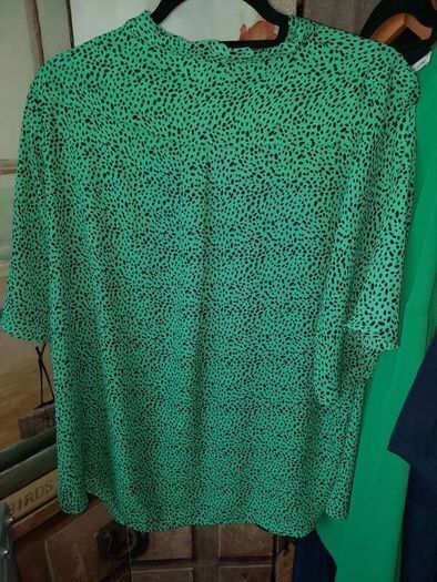 Gallery Green Polkadot Top , UK 18 , Excellent Condition