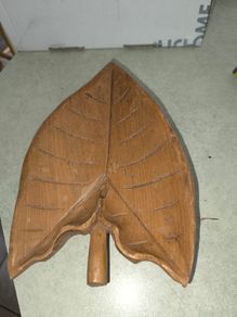 Handicrafts Carved Wooden Leaf Container