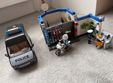 Playmobil Jail and police van