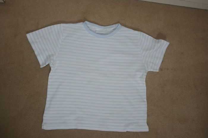 2 x The Little White Company Boys Short Sleeve Pyjamas Age 4 - 5 Years