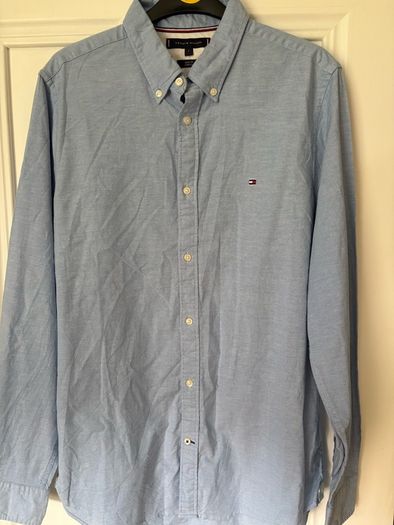 mans Tommy Hilfiger shirt