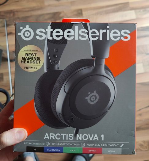 SteelSeries Arctis Nova 1 Gaming Headset Black