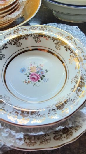 Alfred Meakin Golden Posy 22kr  Gold