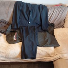 suit 40r only used once van gill suit worth 400