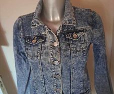 Denim jacket Dunnes  embroidered at the back size XS  31/32 inch Postage included