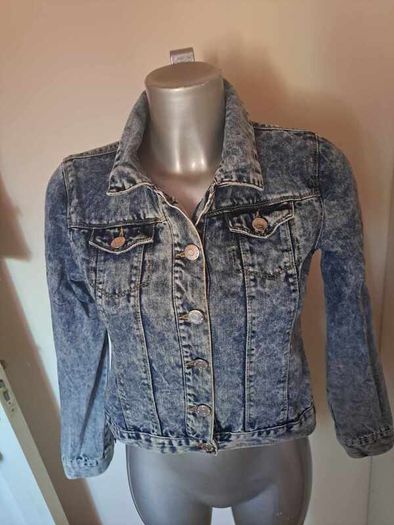 Denim jacket Dunnes  embroidered at the back size XS  31/32 inch Postage included