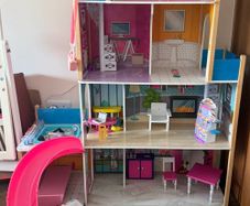 Jupiter Workshops Malibu Mansion 4-Storey Dollhouse