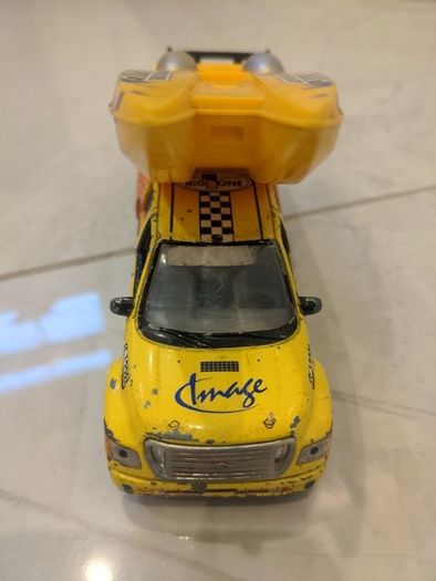 Toy jeep and speed boat