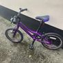 12inch Giant bike Image 2