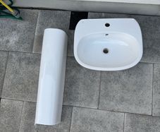 Sink with stand