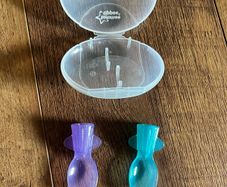 Tommee Tippee portable weaning spoons and case