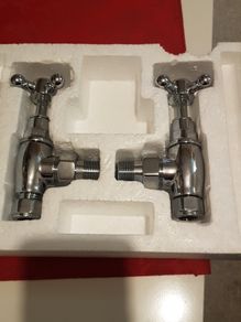 2 Radiator valve set chrome