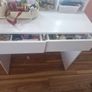 Dressing table & chair Image 2