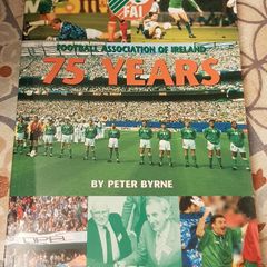 The Football Association Of Ireland: 75 Years by Peter Byrne