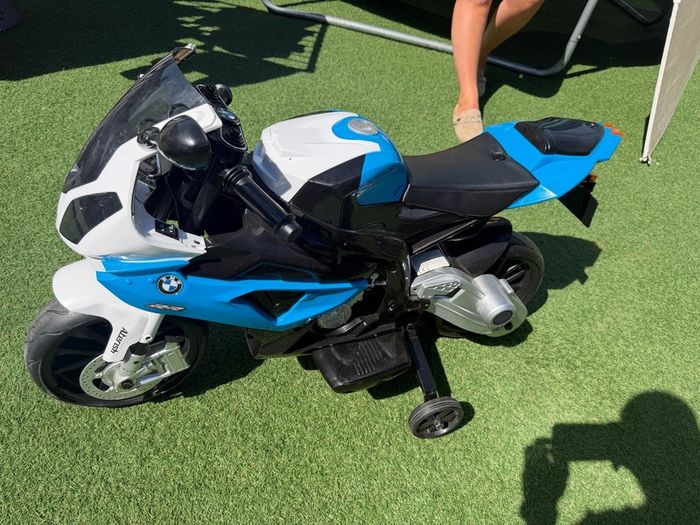 Kids BMW electric Motorbike