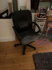 desk chair