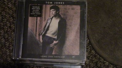Tom Jones - Long Lost Suitcase CD