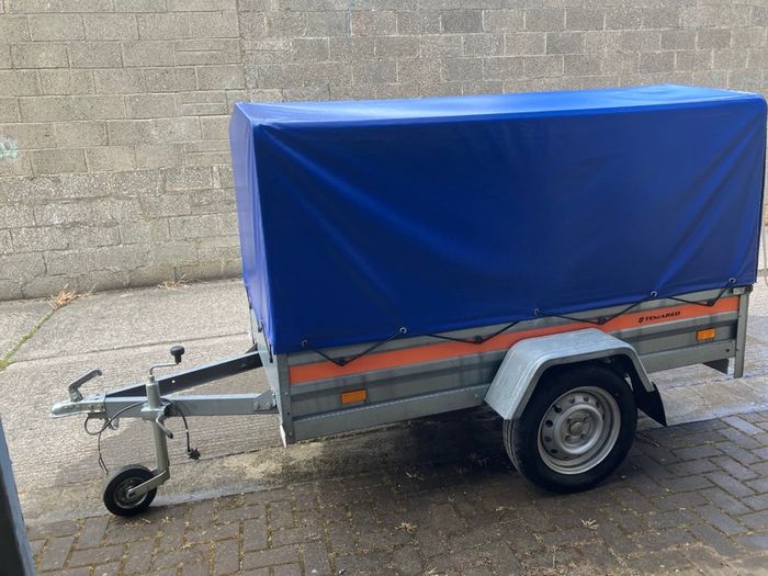 Camping trailer