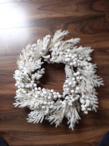 Stunning large  Snowy Christmas wreath brand new