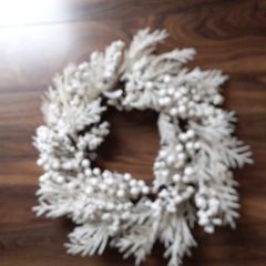 Stunning large  Snowy Christmas wreath brand new